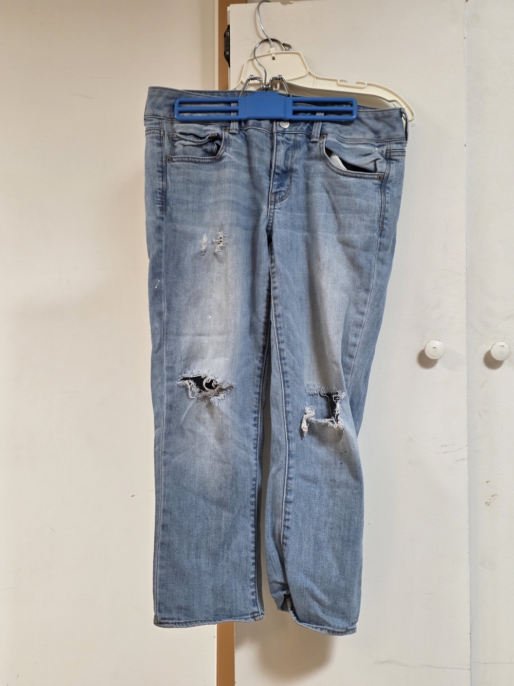 American Eagle Outfitters Light Blue Distressed Straight-Leg Jeans